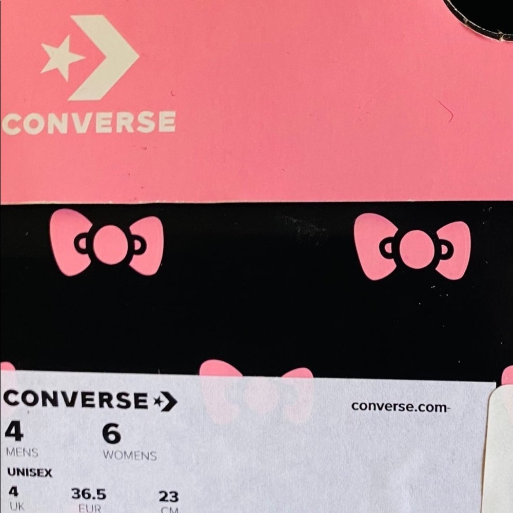 Hello Kitty Converse! - Picture 6 of 6